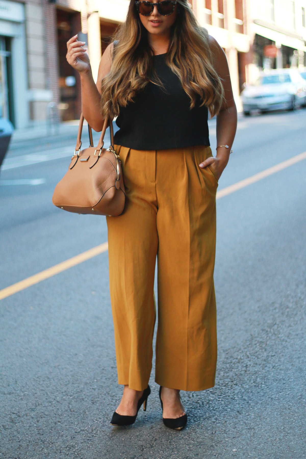 Fun Facts and Yellow Pants - Alicia 